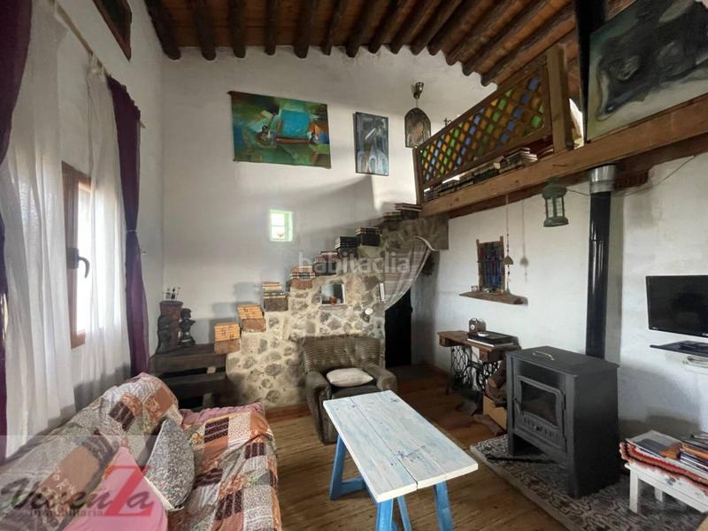 Foto 9eb9b1b2-bfd6-405b-b31a-79a38e2539ec. Casa  en venta en Coreses