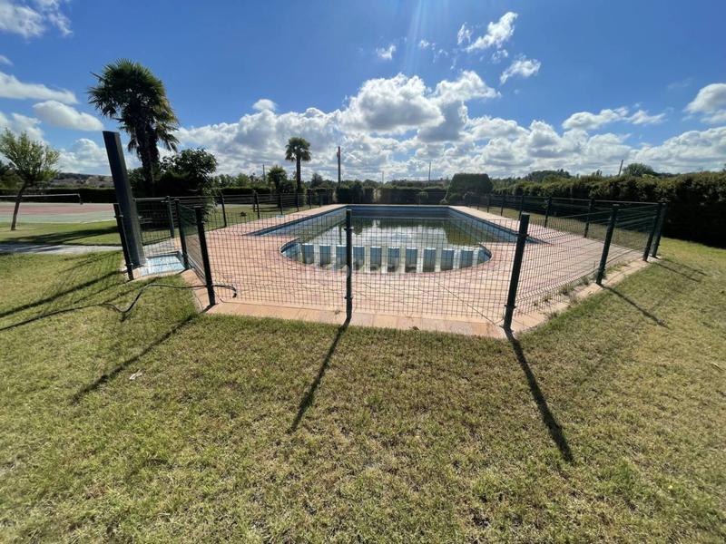 Foto d4f0f1c8-4de5-4e68-836c-b983d18a7b5e. Chalet avec chauffage parking piscine dans Pinilla Zamora