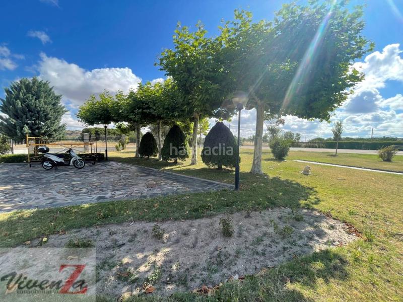 Foto e5280c99-b138-41f5-9a34-93b4c19c1932. Chalet avec chauffage parking piscine dans Pinilla Zamora