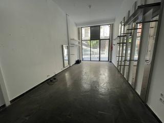 Affitto Locale commerciale in Casco Antiguo. Local en alquiler en centro49001