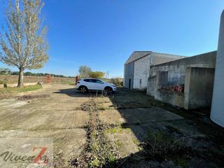 Finca rústica a Coreses. Terreno en venta en coreses