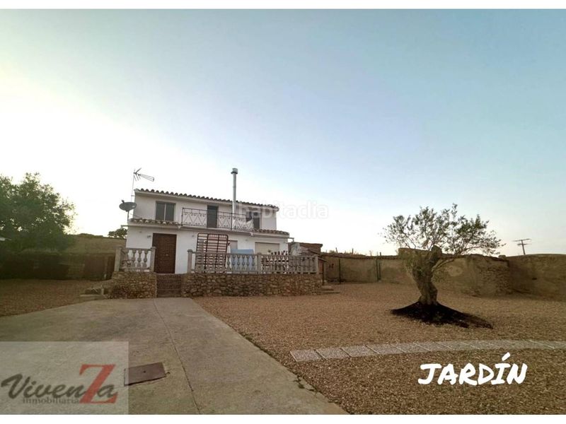 Foto 0b993431-7414-4f32-aa21-12ece8623c0a. Casa amb calefacció aparcament piscina a Sanzoles