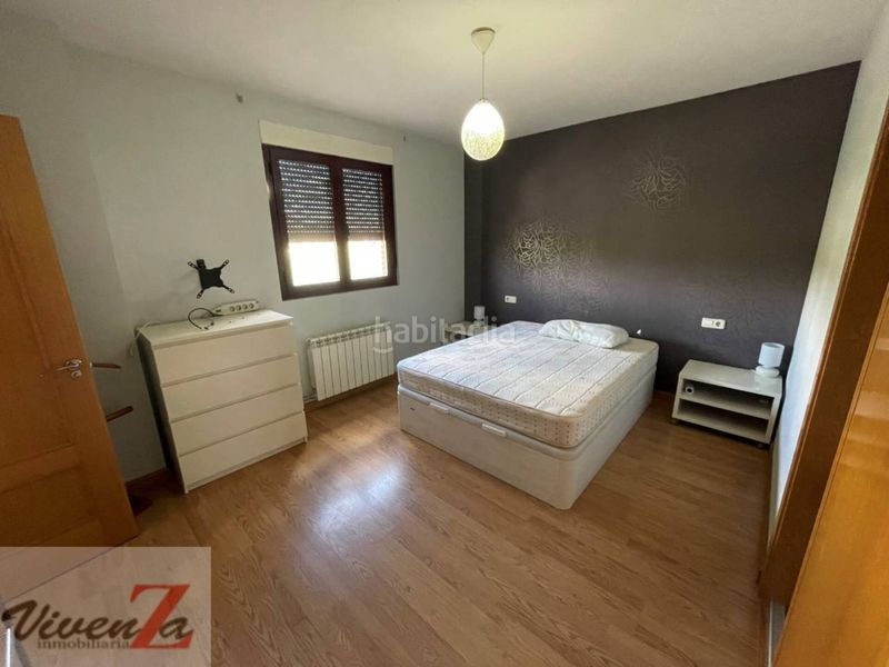 Foto d4cc23a6-4c67-4687-b084-9ba1d559ebb6. Casa adossada amb calefacció aparcament a Coreses