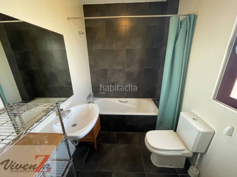 Foto ee7ebd5f-772d-4427-8d3e-d58790f901e0. Casa adossada amb calefacció aparcament a Coreses