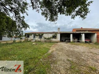 House in Fuentespreadas. Casa en venta en fuentespreadas