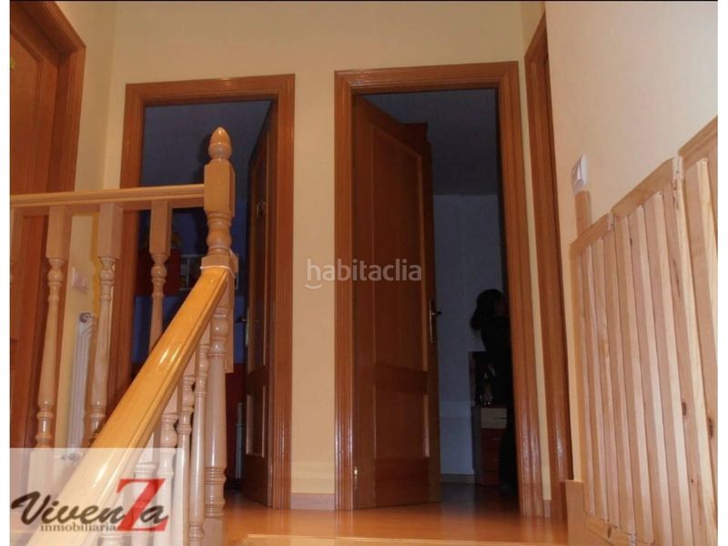 Foto 1f02e70c-74a1-48d2-8f44-5970a3e09759. Casa aparellada amb calefacció aparcament a Moraleja del Vino
