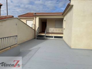 Maison à Morales del Vino. Casa en venta en morales del vino
