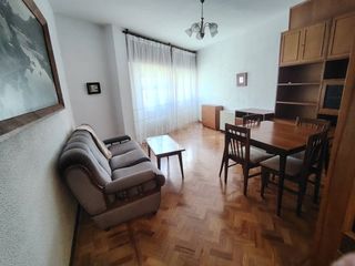 Affitto Appartamento in Casco Antiguo. Piso en alquiler en centro49004