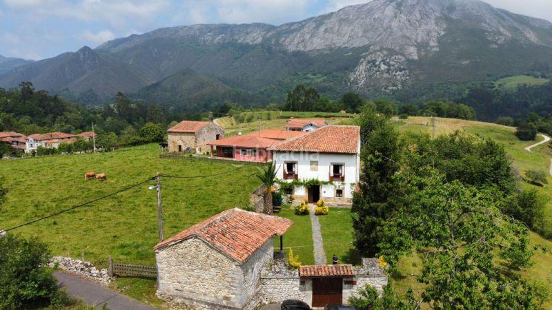 Foto 1983a253-0414-4632-b42c-824e3bff9a1e. Chalet en Vibaña-Ardisana-Caldueño Llanes