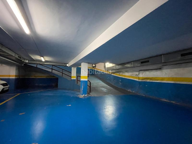 Foto 6036c532-7a1f-4c5f-b9cd-daedc12270bc. Alquiler parking coche plaza de garaje en el centro en Castelldefels