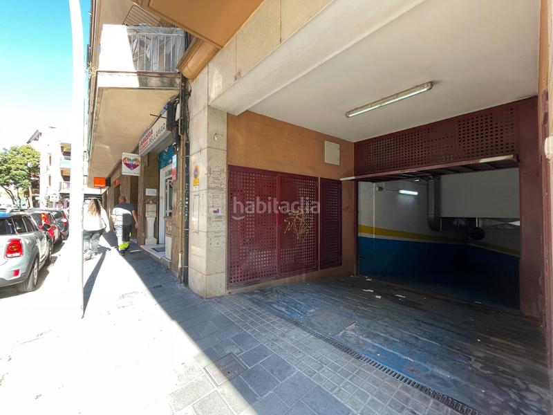 Foto 83aa4312-ab3f-4069-98f2-3d232f93324c. Lloguer aparcament cotxe a Centre Castelldefels