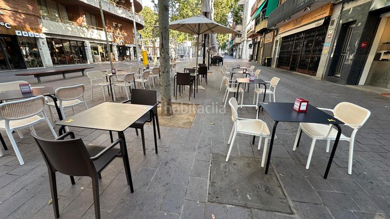 Foto beacc1f7-5da0-4308-815b-1ab506990e11. Traspaso local comercial en rambla de maria casas 80 en Gavà