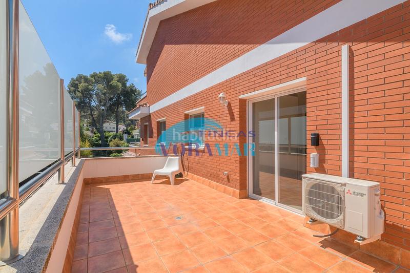Foto 1b081caa-0280-4988-95fc-dd5dbd7d8213. Casa en Montmar Castelldefels