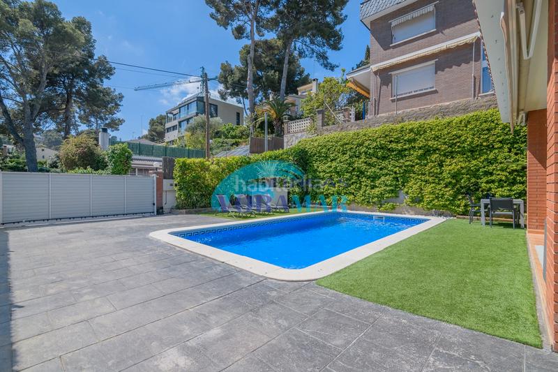 Foto e3f1ba46-3397-45f0-9bc5-1cb7a6ddb4db. Casa en Montmar Castelldefels