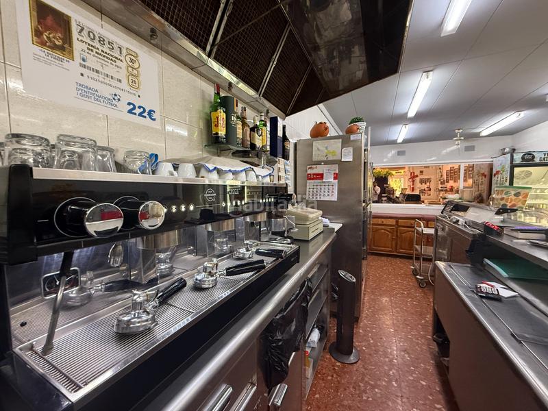 Foto c3a3a143-15b7-4ebd-ba23-925115bb077e. Pas-de-porte local commercial dans Mar i Sol Castelldefels