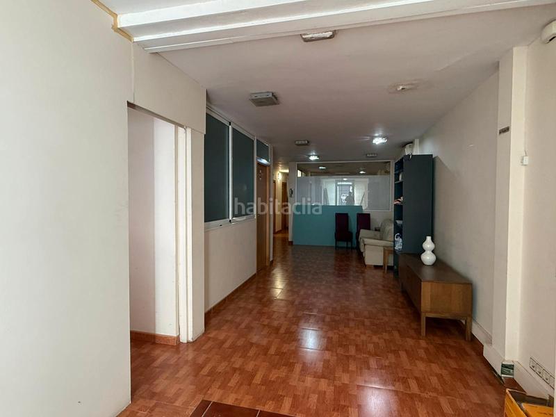 Foto f886e85c-4d7c-4f55-9f54-0aed6d2c96b7. Locale commerciale in Centre Castelldefels