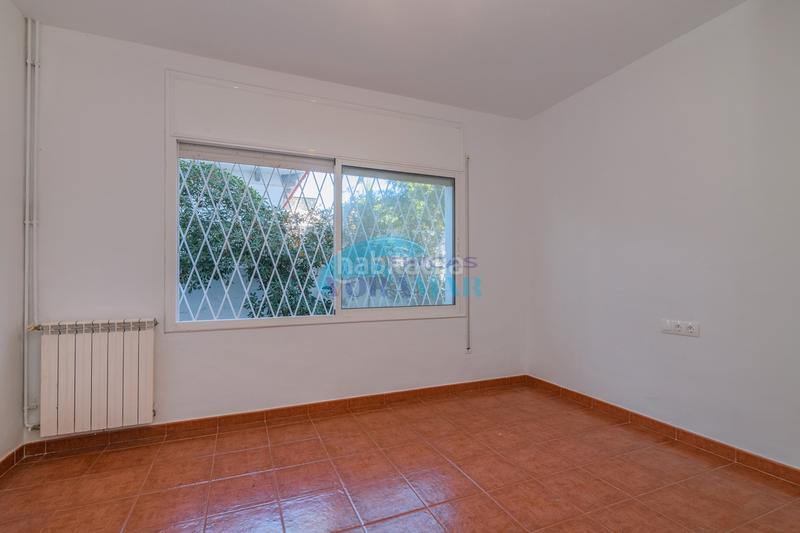 Foto 1e954d39-95f0-499e-870f-a3a88429cd27. Casa en La Pineda Castelldefels