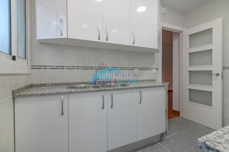 Foto 787b8bed-5ef6-4bbb-bbbd-13ff70831e11. Casa en La Pineda Castelldefels