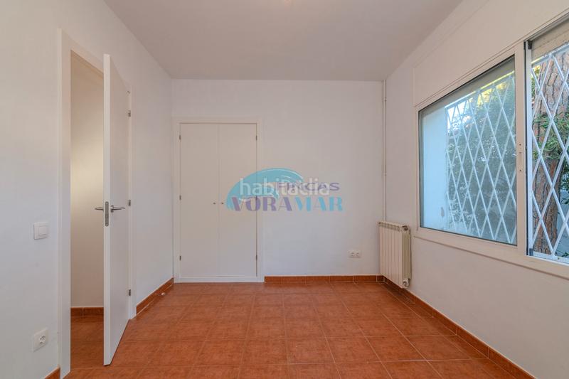 Foto 4bc1e99b-94e7-4327-9a3d-dbc6cc4efaf0. House with heating parking in La Pineda Castelldefels