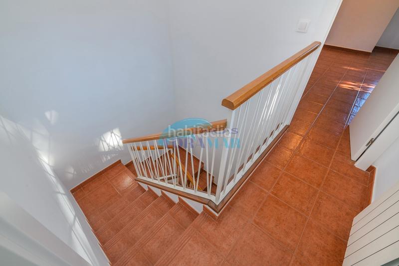 Foto 73cf5aeb-d3ea-4087-b5b6-a666ddf01f01. House with heating parking in La Pineda Castelldefels