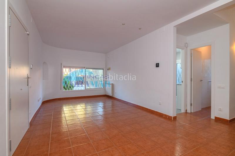 Foto f34e4a89-64ef-4281-8a69-d66cfb6b0c2c. Maison avec chauffage parking dans La Pineda Castelldefels