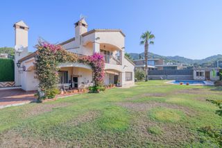 Chalet  Carrer quatre camins