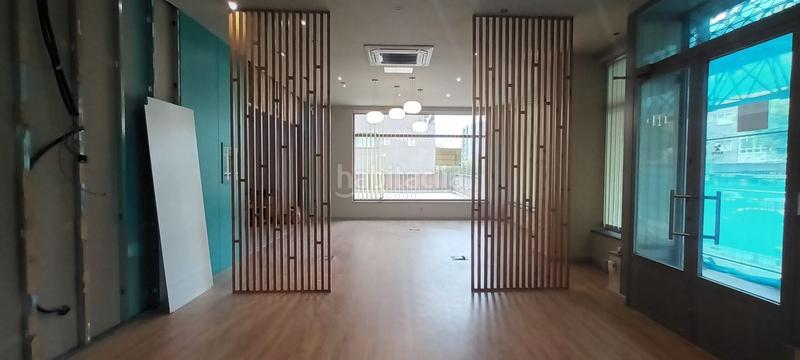 Foto c8f84cb1-11cb-4266-8eff-0aa191721468. Locale commerciale in Casablanca - Calvario Vigo