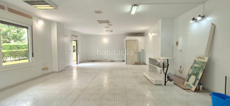 Foto 7bd877e6-fb99-40fe-91cd-ac4dba72042a. Alquiler local comercial en Navia Vigo