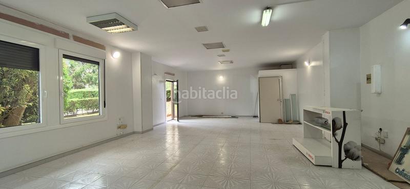 Foto 809719b4-7060-4879-aa55-8a8c912e7812. Location local commercial dans Navia Vigo