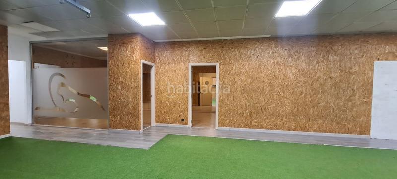 Foto 4cda7351-bb06-48f8-97c2-0472e308ee95. Rent business premise in travesía de Vigo - san xoán Vigo