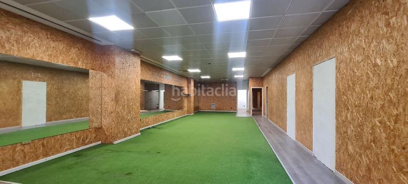 Foto 171f1d2d-5954-4601-a31e-94bf0216f829. Alquiler local comercial en travesía de Vigo - san xoán Vigo