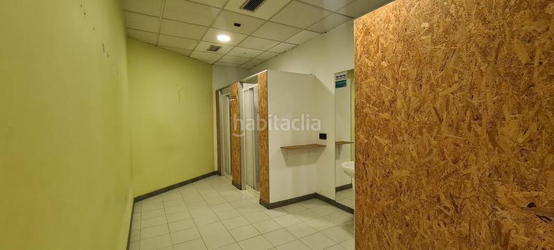 Foto 4a9ba093-61cf-4569-b8f7-f0a1532fae5c. Alquiler local comercial en travesía de Vigo - san xoán Vigo