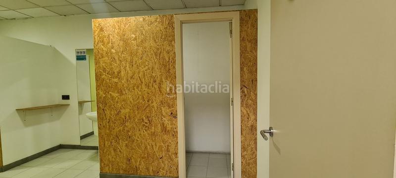 Foto cf73aea4-9450-473e-9e82-3f608722658a. Affitto locale commerciale in travesía de Vigo - san xoán Vigo