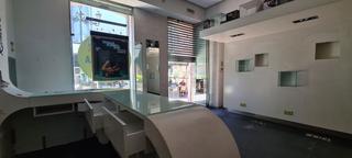 Lloguer Local Comercial  De urzaiz