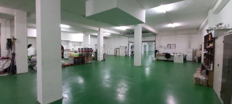 Foto 6d325ddd-8922-48e3-b1e1-436e3baeefe2. Business premise in Berbés - Peritos Vigo