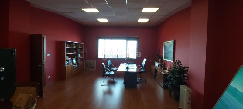 Foto b51b6635-7a27-4bbf-a346-3da35d5a0bf7. Business premise in Berbés - Peritos Vigo