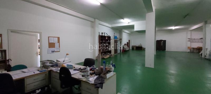 Foto e10455d6-d5dd-4e25-b615-c6477a733367. Locale commerciale in Berbés - Peritos Vigo