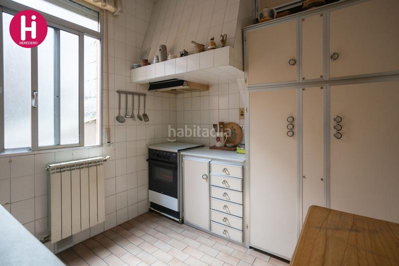 Foto e29ff0c8-6c4a-4239-a012-d7a3f97cc2ac. Etagenwohnung in Centro - Areal Vigo