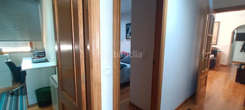 Foto 777e7325-af36-4f85-9b2a-d8e7db76df51. Piso centro en Moaña