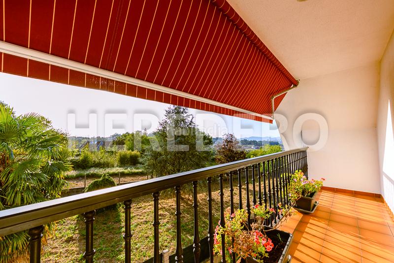 Foto 2dc6747b-76a9-4968-ab82-687702c2601c. Chalet with fireplace heating parking pool in Valadares - Beade Vigo