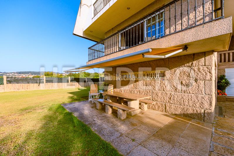 Foto 32798fc5-794e-4955-9762-50628aa7a99a. Chalet with fireplace heating parking pool in Valadares - Beade Vigo