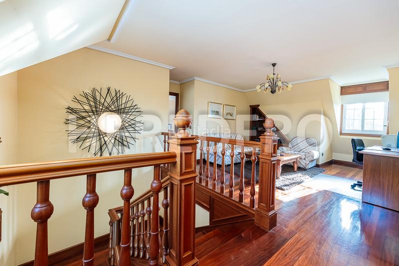 Foto 6e49e311-b270-4d0e-b81c-08cd368d9f9f. Chalet with fireplace heating parking pool in Valadares - Beade Vigo