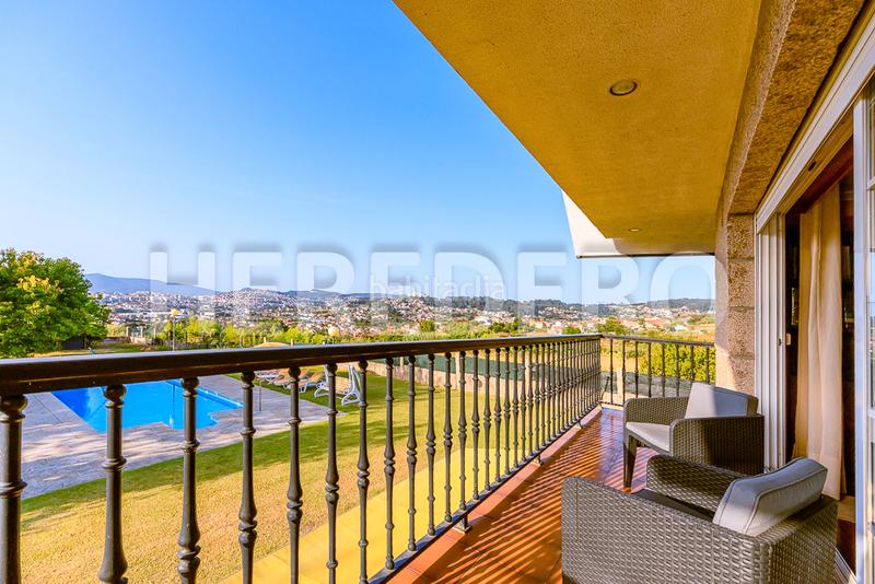 Foto eaf8f84f-e534-402e-adad-45b2f0045f4f. Chalet with fireplace heating parking pool in Valadares - Beade Vigo