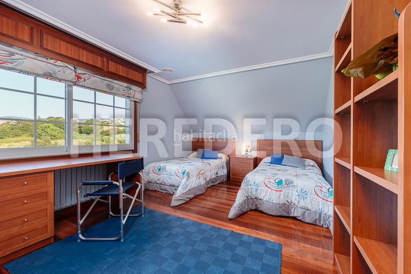 Foto 2263089a-52b3-4989-a855-b57e0fa1b657. Chalet avec cheminée chauffage parking piscine dans Vigo