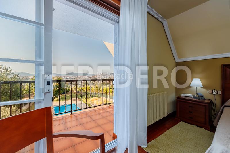 Foto 1a9cdcb2-43fd-4140-bc57-794aeebaf338. Chalet en Valadares - Beade Vigo