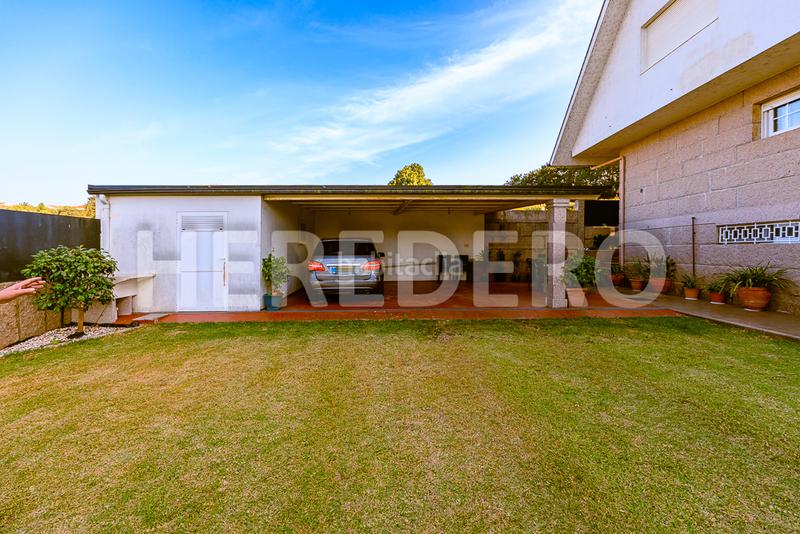 Foto 8b9ccf4f-af2f-492a-b849-1f4e45d256d7. Chalet en Valadares - Beade Vigo