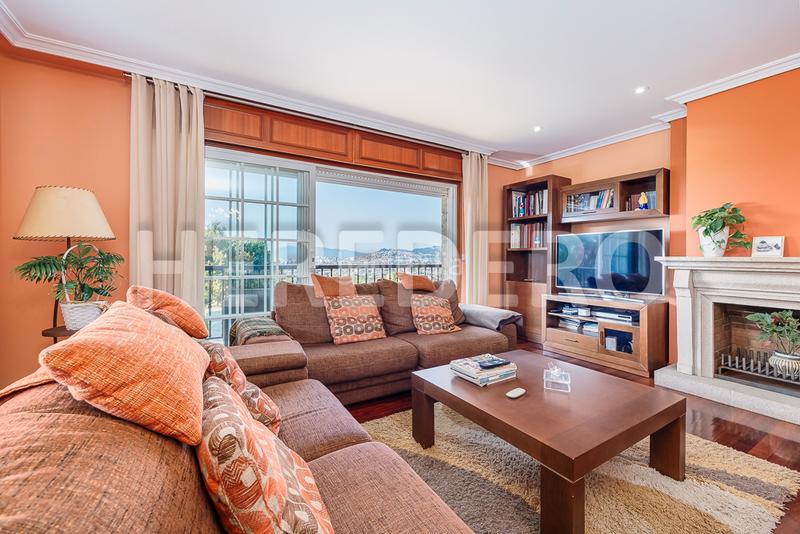 Foto 90287dea-0623-4223-ac3f-8e1daa53bc82. Chalet en Valadares - Beade Vigo