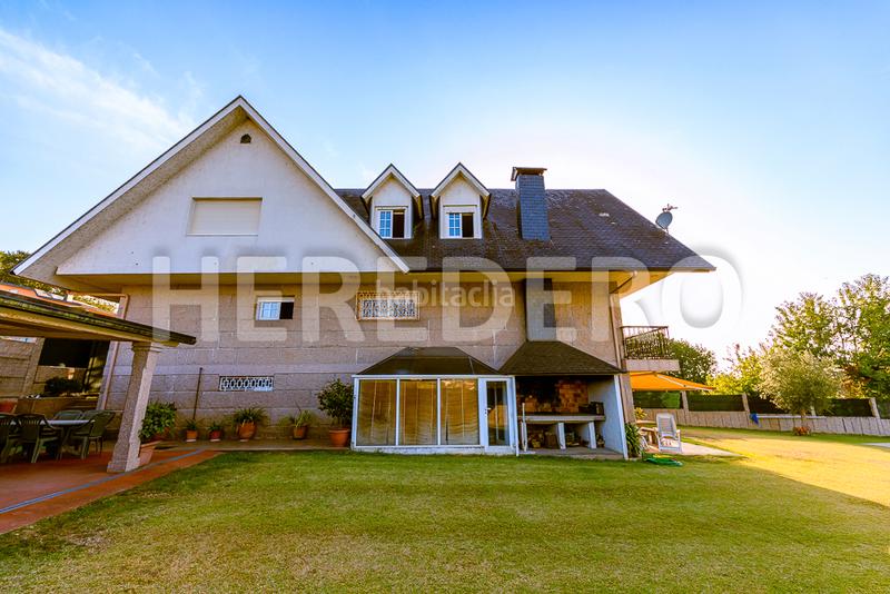 Foto e5fe2688-dbaf-4a17-b5b1-fab605f20bb4. Chalet en Valadares - Beade Vigo