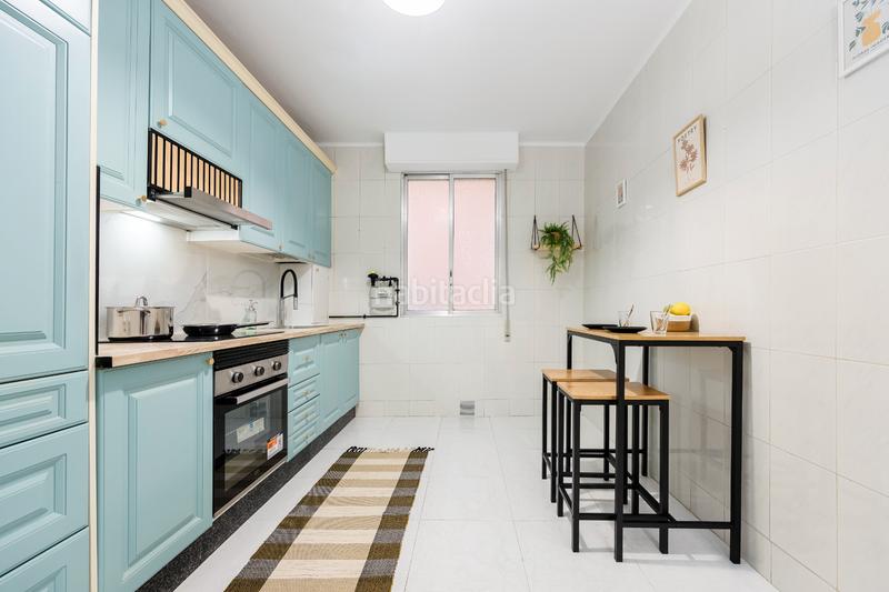 Foto 53bac086-ecbc-4c9e-9642-e5462ba113f6. Flat with heating in Teis Vigo