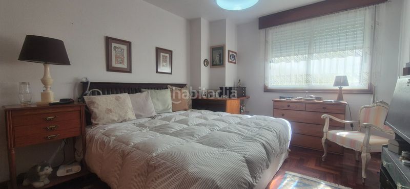 Foto a98f4b04-fcf0-44a4-b9ab-1b554f7b59e2. Pis amb calefacció aparcament a Teis Vigo